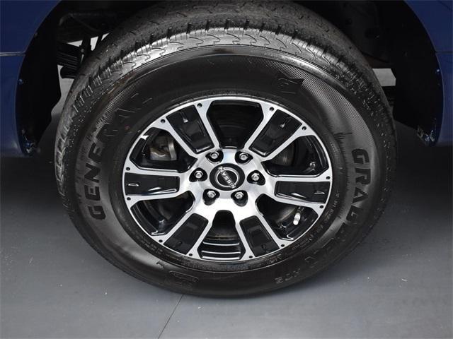 2023 nissan titan sv