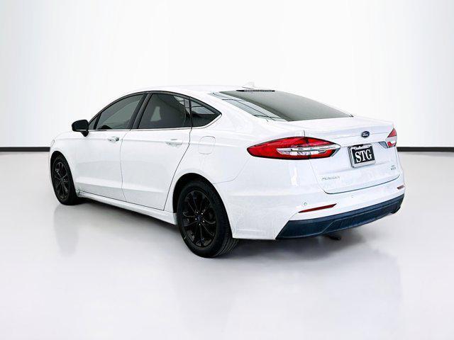 2020 ford fusion se