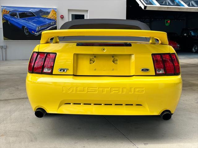 2004 ford mustang gt