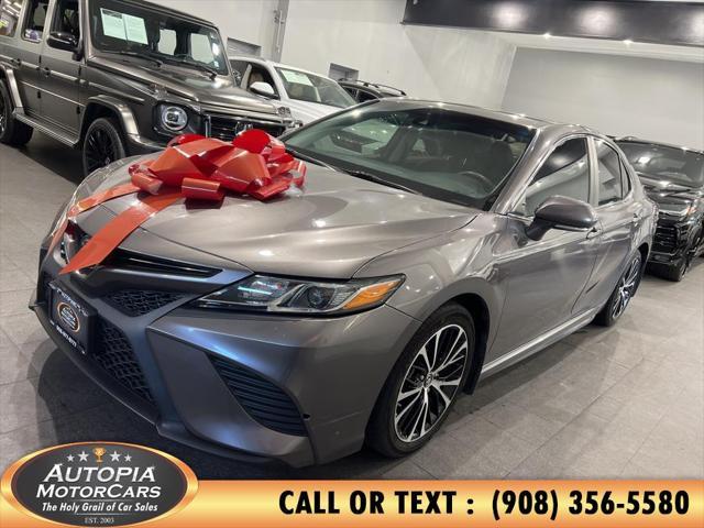 2018 toyota camry se