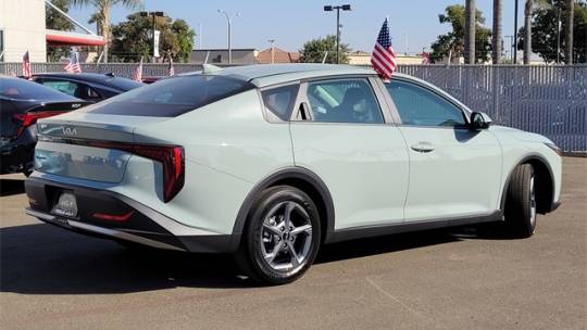 2025 Kia K4