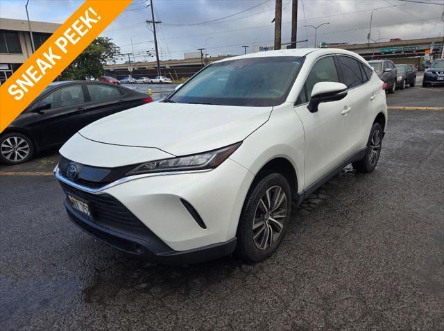 2022 toyota venza le