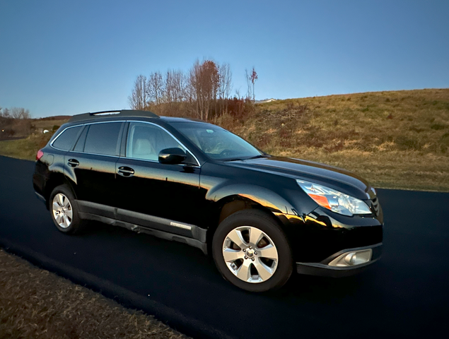 2010 subaru outback 2.5 i limited