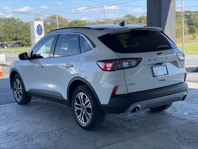 2022 ford escape sel
