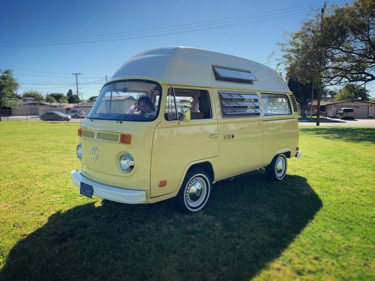 1975 vw bus ( hightop camper adventurer )