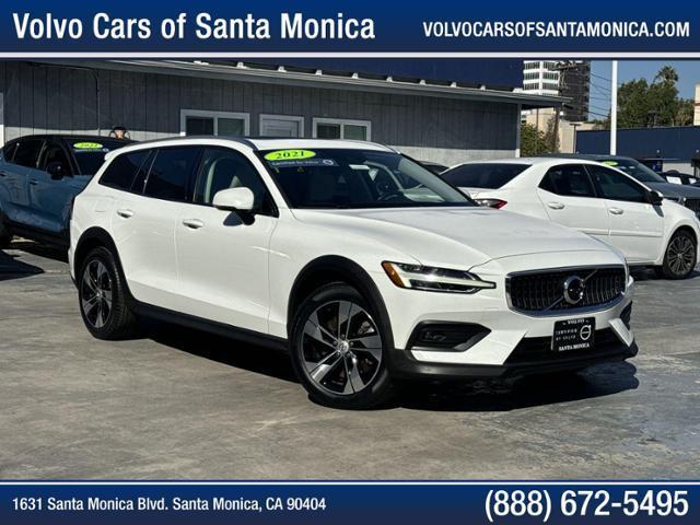 2021 volvo v60 cross country t5