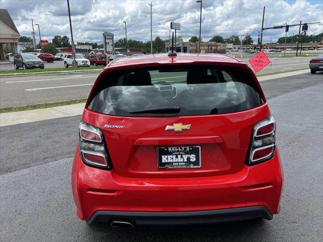 2020 chevrolet sonic fwd hatchback 1fl 5-door