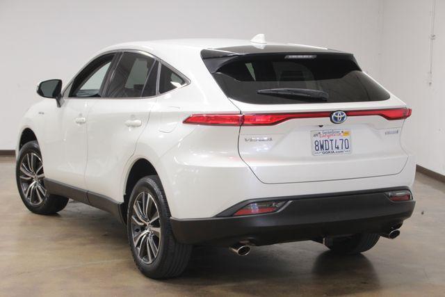 2021 toyota venza le