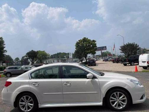 2013 subaru legacy in co bluffs, iowa