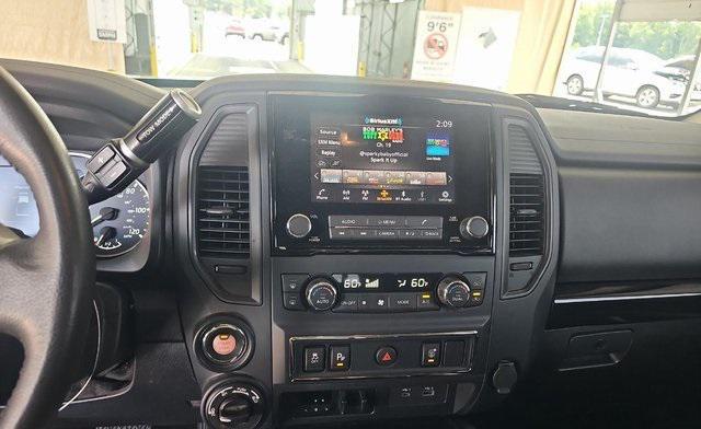 2023 nissan titan xd sv