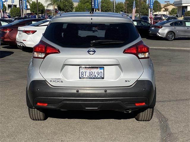 2020 nissan kicks sv