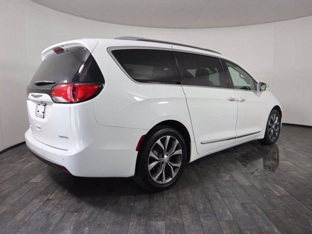 2017 chrysler pacifica in hialeah, florida