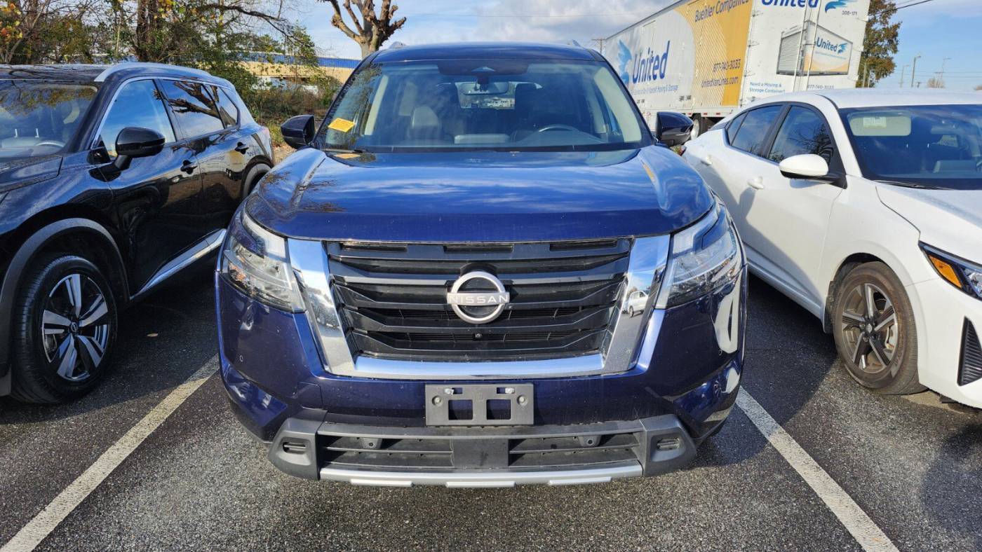 2023 nissan pathfinder sl