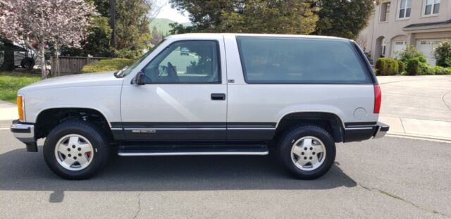 1993 gmc yukon 2 door 4wd, low miles, all stock all original