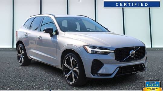 2023 volvo xc60 b6 ultimate dark theme