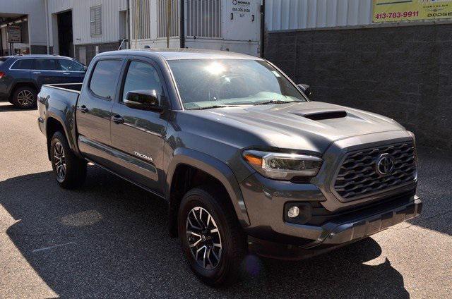 2023 toyota tacoma trd sport