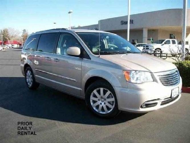 2013 chrysler town & country touring in davis, ca