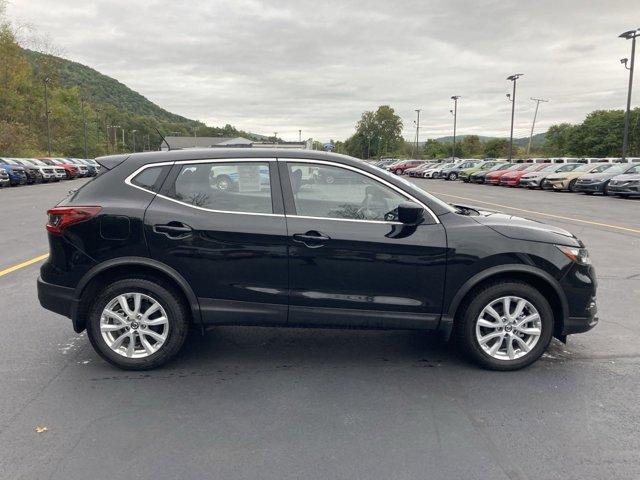 2022 nissan rogue sport s