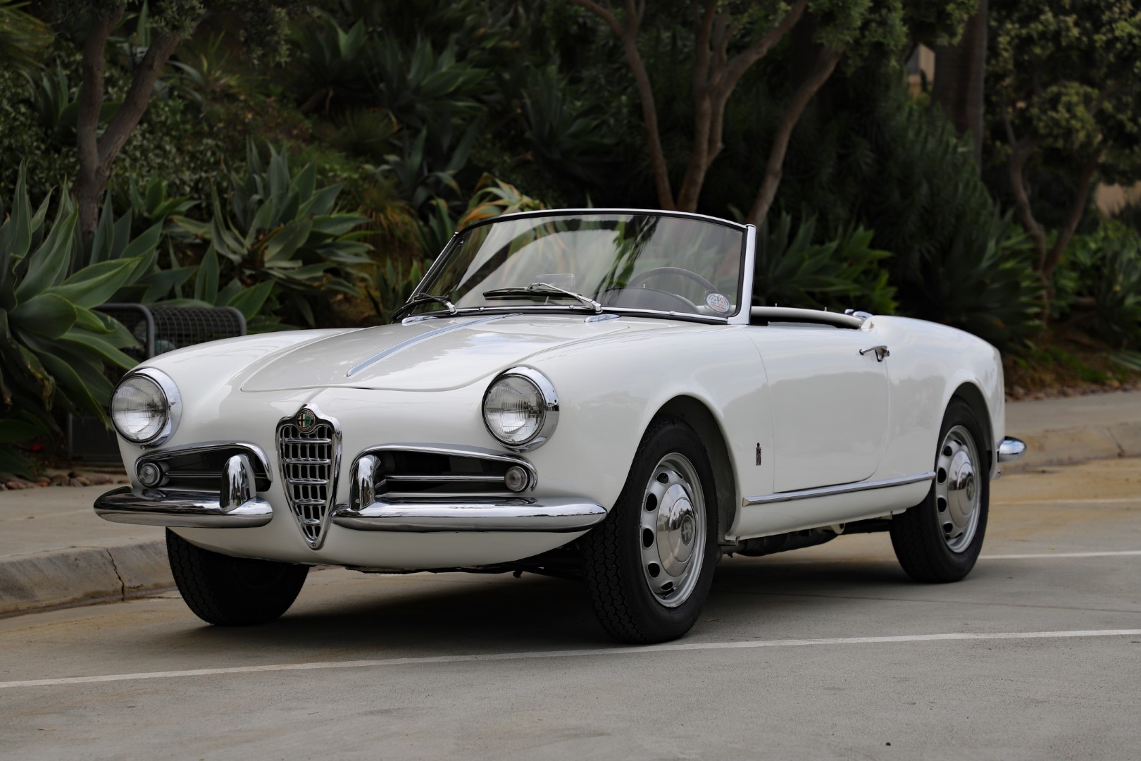 1957 alfa romeo giulietta spider