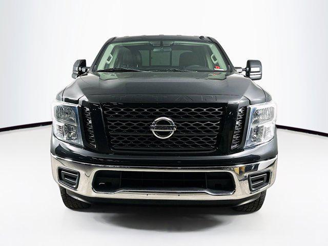 2019 nissan titan sv