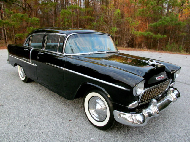 beautiful driver, original v8, automatic, rare color combo! watch video