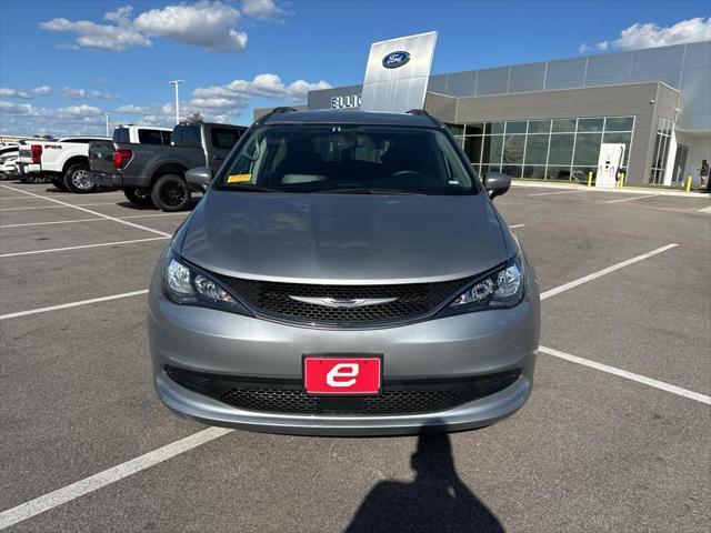 2021 chrysler voyager lxi