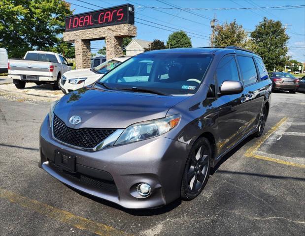 2012 toyota sienna se
