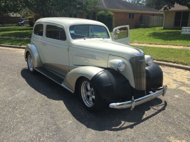 1937 chevrolet master deluxe 2-door sedan