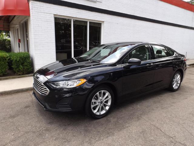 2020 ford fusion hybrid se