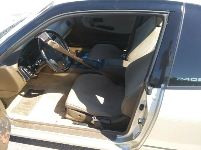1992 nissan 240sx se hatch. 111,xxx miles