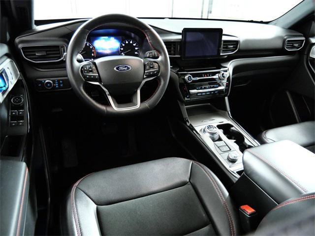 2022 ford explorer st-line