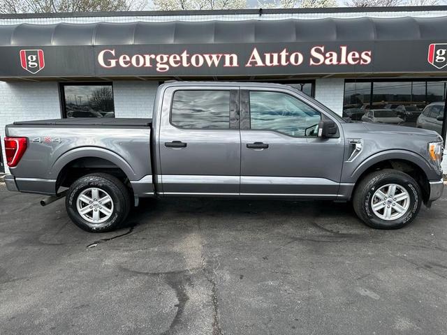 2021 ford f-150 xlt
