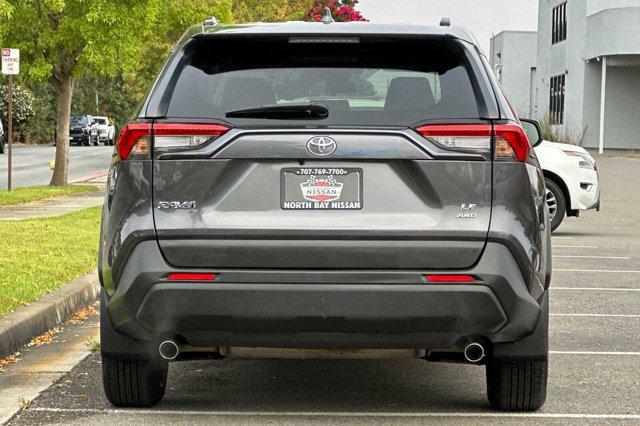 2019 toyota rav4 le