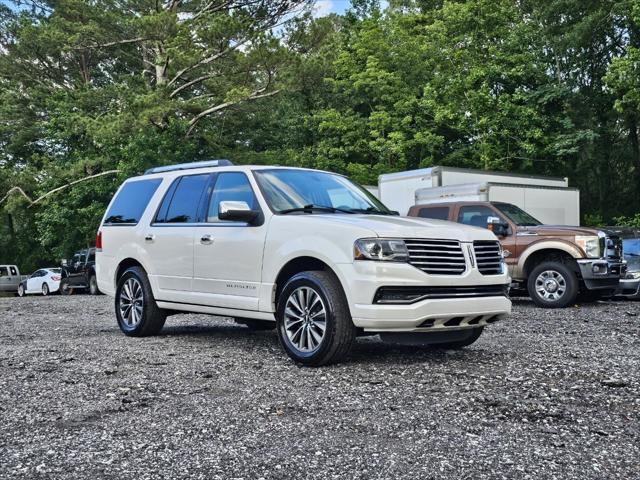 2015 lincoln navigator base