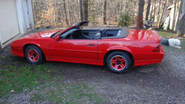 1989 chevrolet camaro rs convertible 75000 miles garage kept runs great l@@k