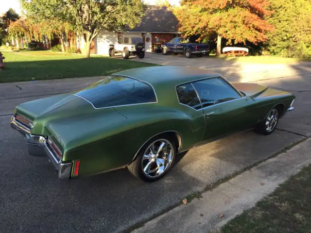 1972 buick riviera boattail, ac, new radiator, new brakes,rebuilt transmission