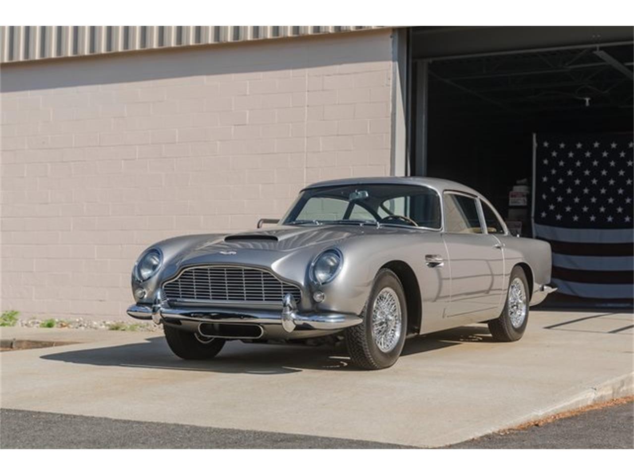 1965 aston martin db5