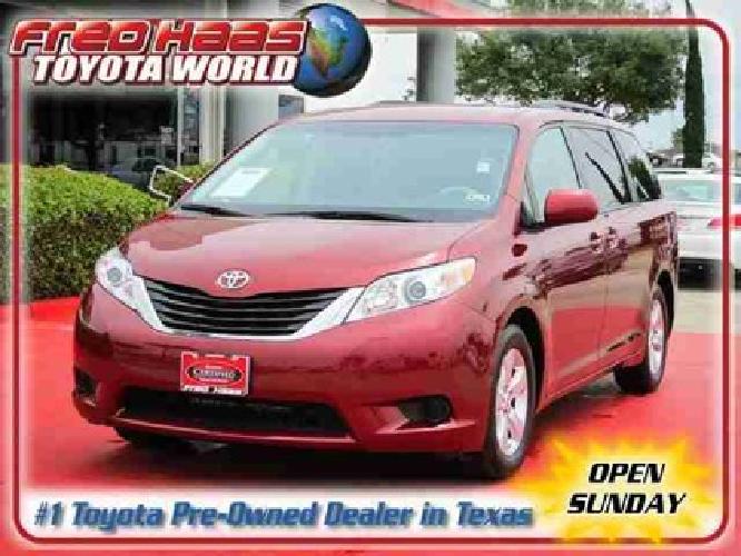 2013 toyota sienna le van power locks & seats one owner warranty in spring, tx