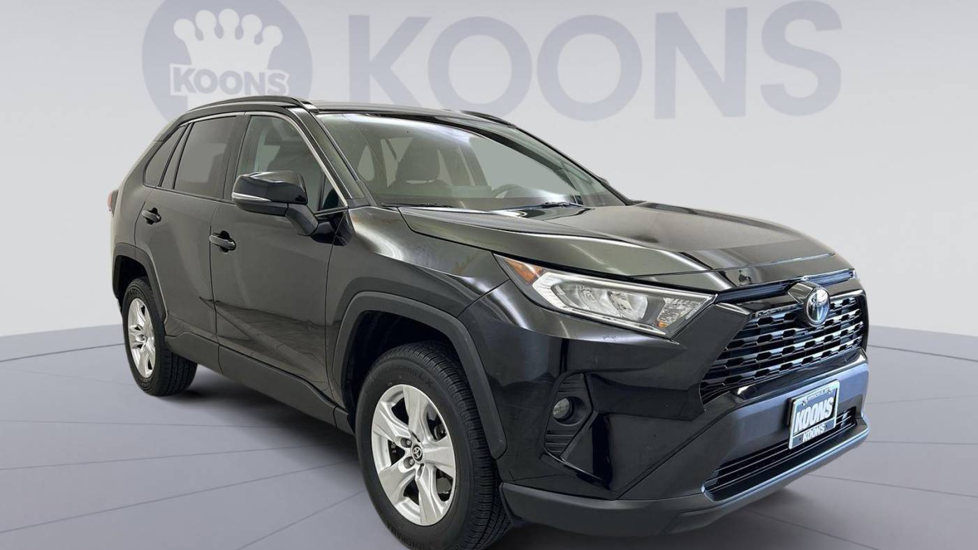 2021 toyota rav4 xle