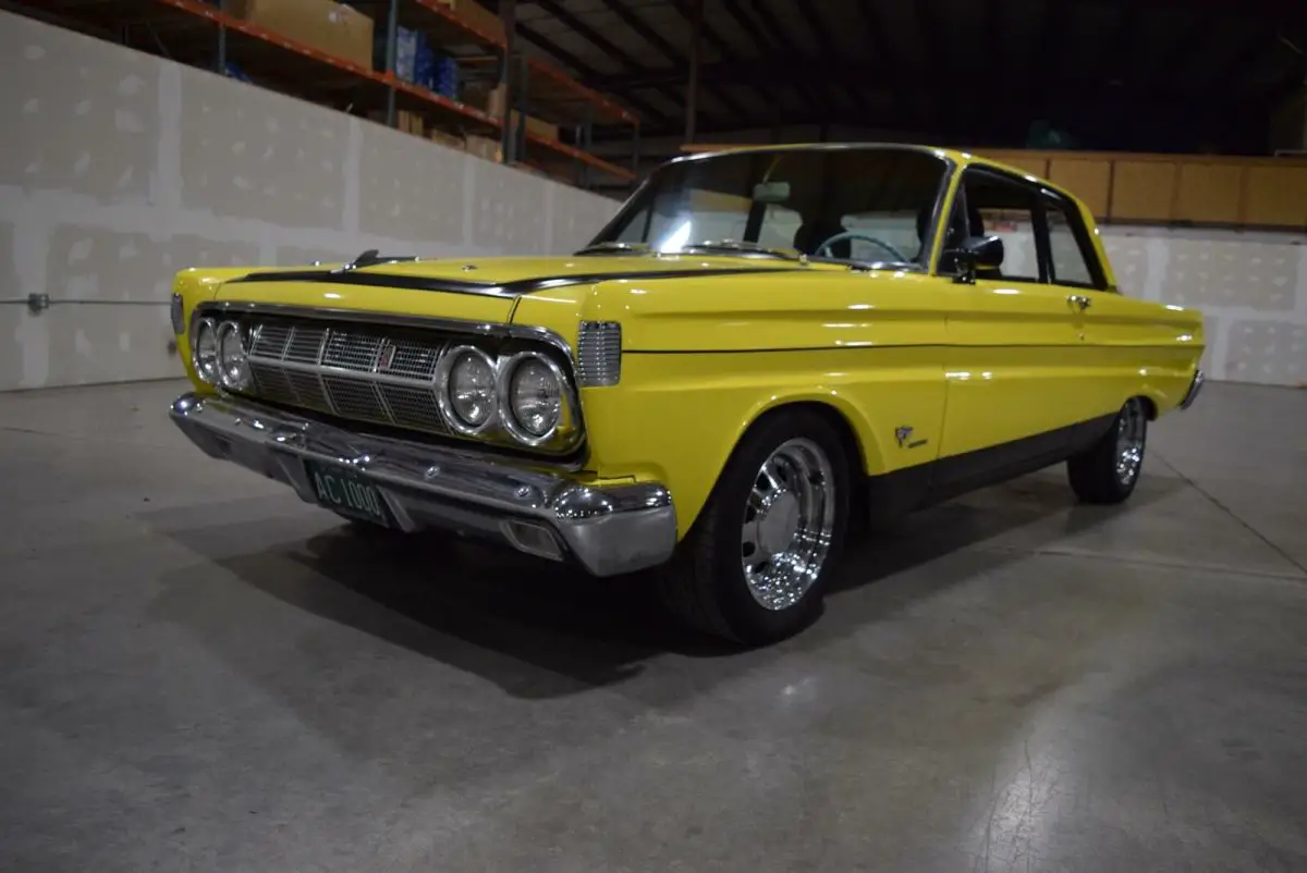 1964 comet with 33386 miles, yellow coupe automatic 302 v8