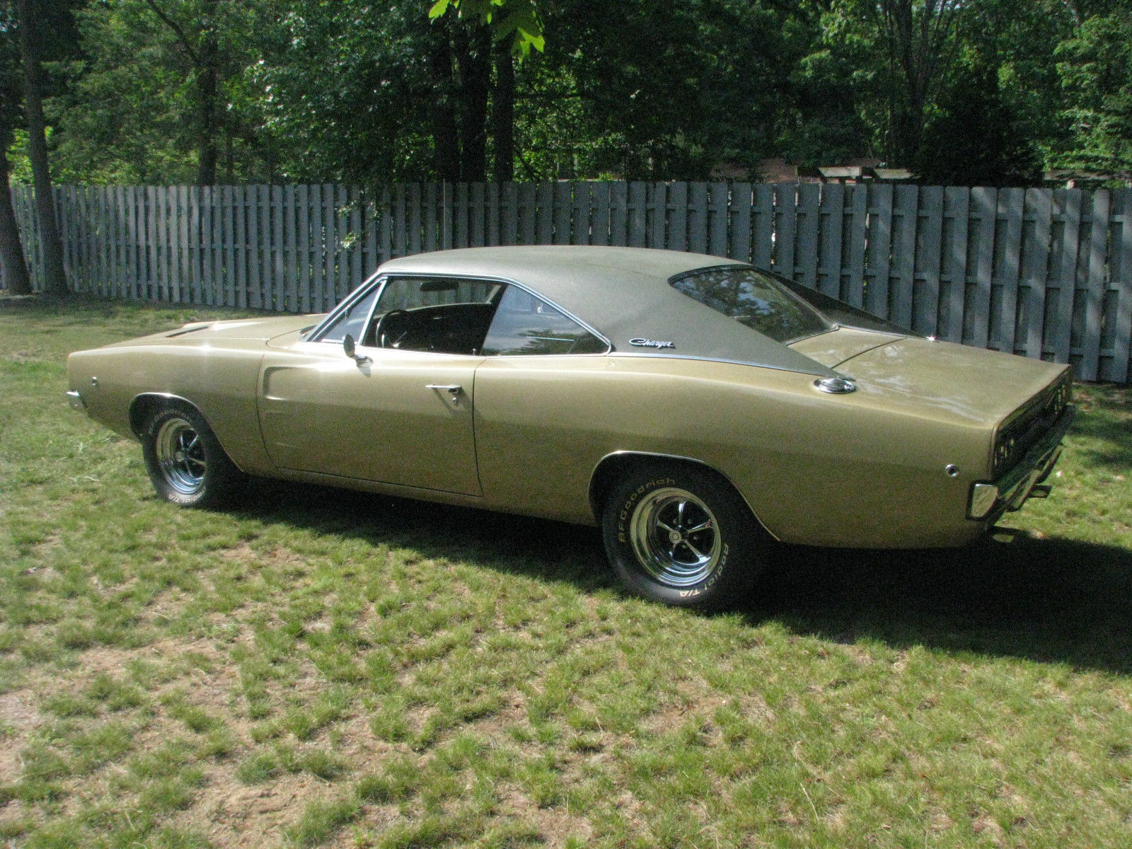 1968 dodge charger base hardtop 2-door 6.3l