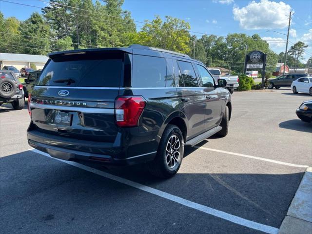 2022 ford expedition xlt