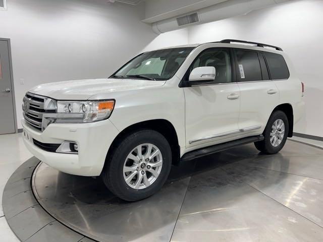 2020 toyota land cruiser base