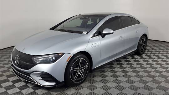 2023 Mercedes-Benz EQE exclusive trim