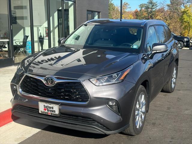 2021 toyota highlander limited