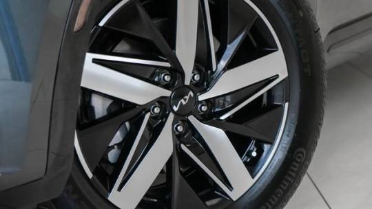 2023 Kia Sorento s