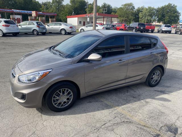 2017 hyundai accent se