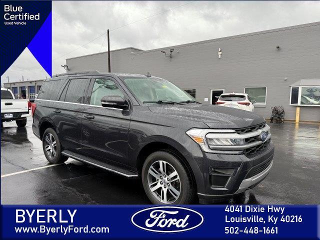 2022 ford expedition xlt