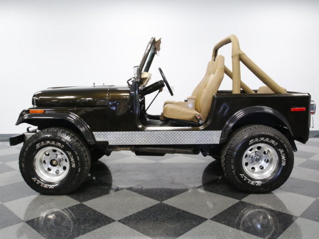 sharp, 304 v8, 3 spd man, 4x4, pwr steer, frnt disc brakes, nice paint/int, fun!