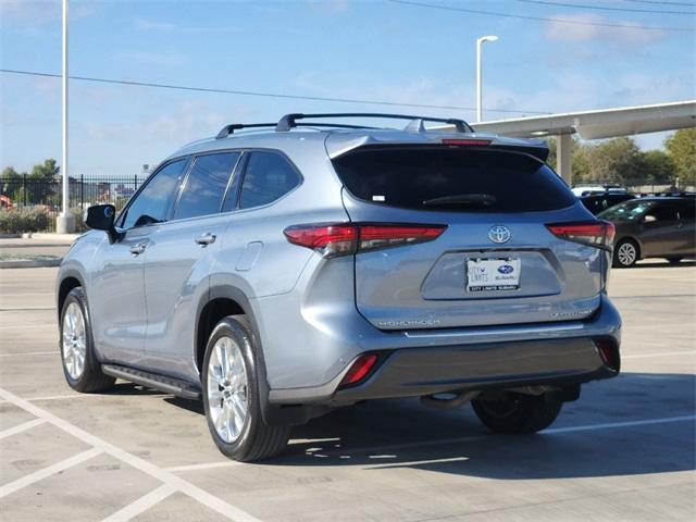 2021 toyota highlander limited